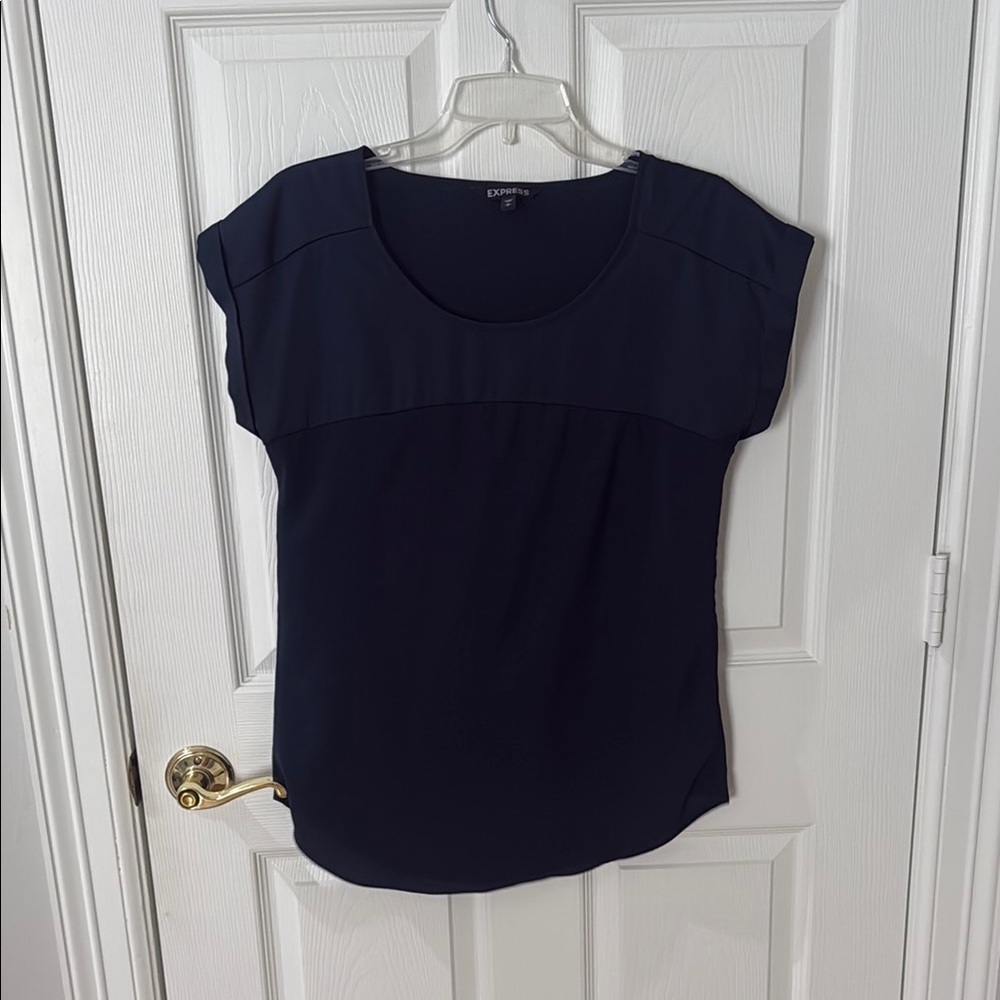 Express Women's Navy Top size small